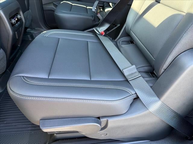 2027 Chevrolet Traverse LT w/2LT