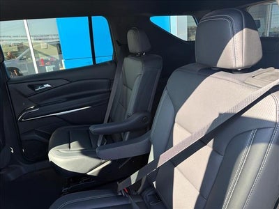 2027 Chevrolet Traverse LT w/2LT