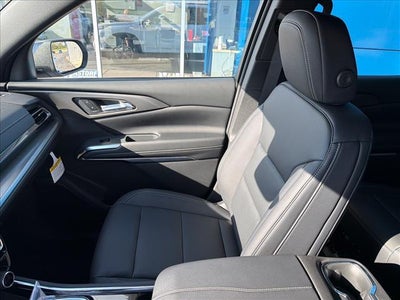 2027 Chevrolet Traverse LT w/2LT