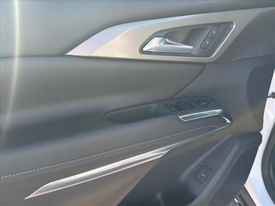 2027 Chevrolet Traverse LT w/2LT
