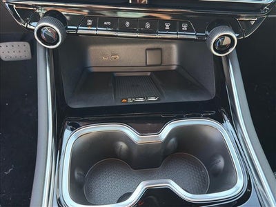 2027 Chevrolet Traverse LT w/2LT
