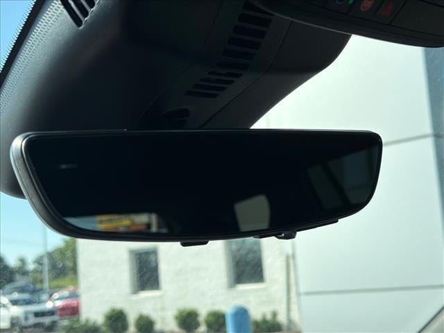 2027 Chevrolet Traverse LT w/2LT