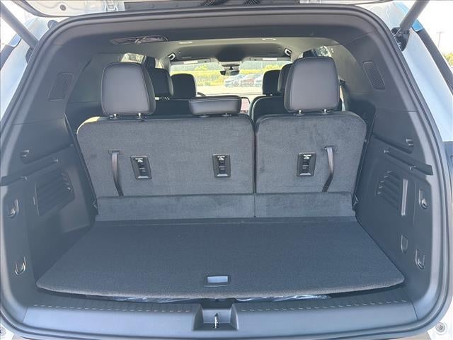 2027 Chevrolet Traverse LT w/2LT
