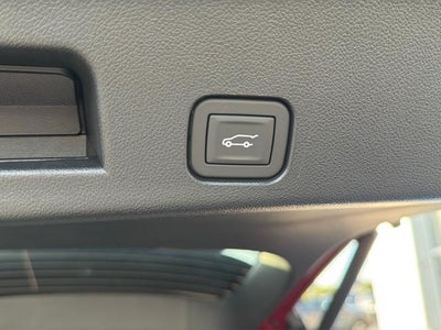 2027 Chevrolet Traverse LT w/2LT