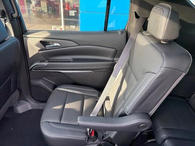 2027 Chevrolet Traverse LT w/2LT