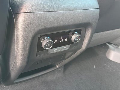 2027 Chevrolet Traverse LT w/2LT