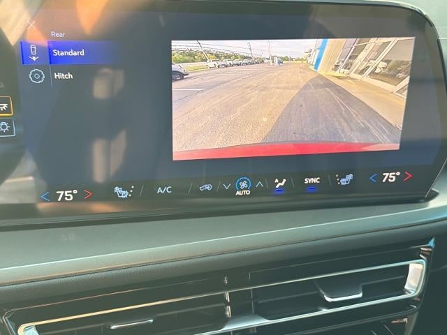 2027 Chevrolet Traverse LT w/2LT