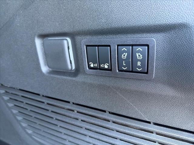 2026 Chevrolet Suburban 4WD RST