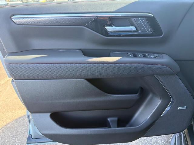 2026 Chevrolet Suburban 4WD RST