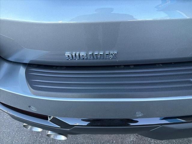 2026 Chevrolet Suburban 4WD RST