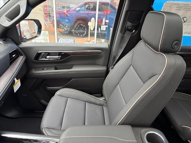 2026 Chevrolet Suburban 4WD Premier