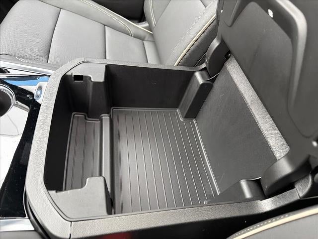 2026 Chevrolet Suburban 4WD Premier