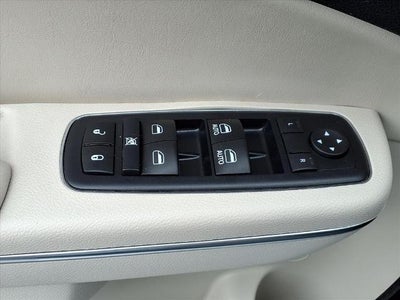 2016 Chrysler 300 Limited