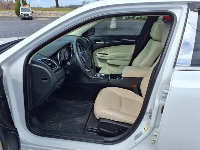 2016 Chrysler 300 Limited
