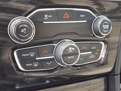 2016 Chrysler 300 Limited
