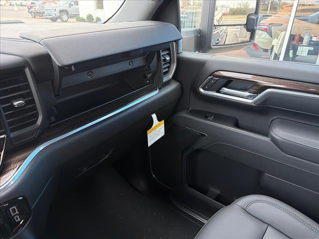 2026 Chevrolet Silverado 3500 HD Crew Cab Standard Box 4-Wheel Drive LT