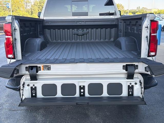 2026 Chevrolet Silverado 2500 HD Crew Cab Standard Box 4-Wheel Drive ZR2