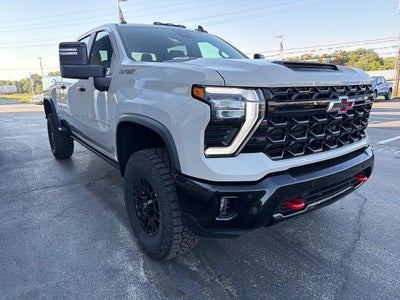 2026 Chevrolet Silverado 2500 HD Crew Cab Standard Box 4-Wheel Drive ZR2