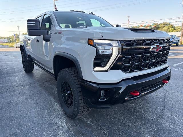 2026 Chevrolet Silverado 2500 HD Crew Cab Standard Box 4-Wheel Drive ZR2