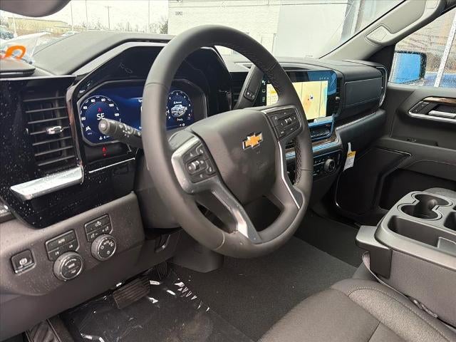 2026 Chevrolet Silverado 1500 Crew Cab Short Box 4-Wheel Drive LT 2FL