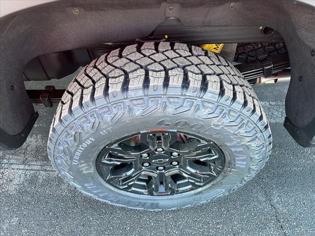 2026 Chevrolet Silverado 1500 Crew Cab Short Box 4-Wheel Drive ZR2