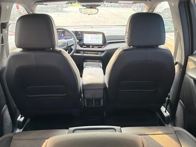 2027 Chevrolet Equinox FWD LT