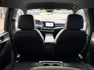 2027 Chevrolet Equinox FWD LT