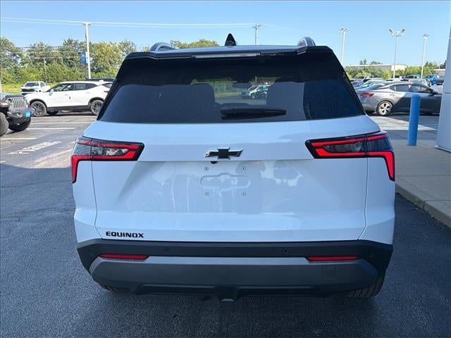 2027 Chevrolet Equinox FWD LT