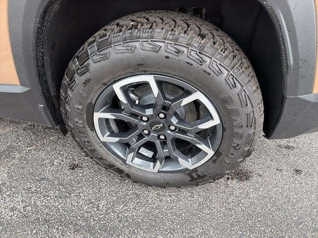 2027 Chevrolet Equinox FWD ACTIV