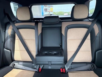 2027 Chevrolet Equinox FWD ACTIV