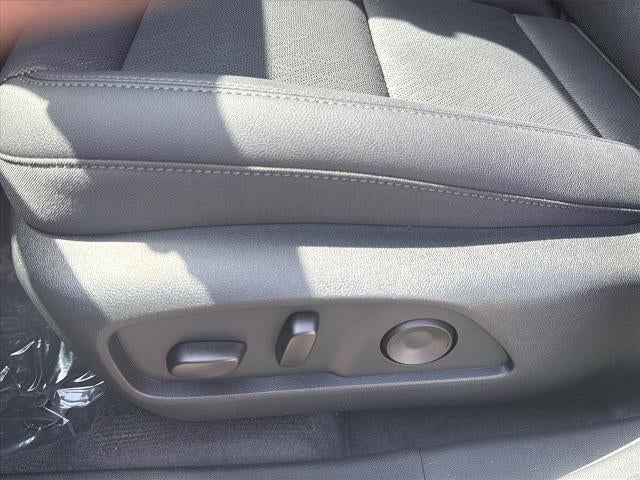 2026 Chevrolet Equinox Base