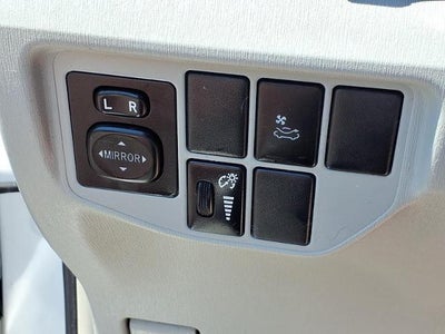2013 Toyota Prius One