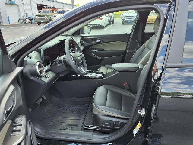 2025 Chevrolet Trax Base